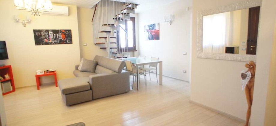 Appartamento Duplex a Chiesina Uzzanese Appartamento Duplex a Chiesina Uzzanese