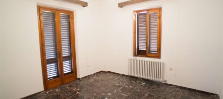 Appartamento In Bifamiliare Al Primo Piano Appartamento In Bifamiliare Al Primo Piano