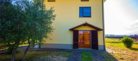 Casa singola a Chiesina Uzzanese (PT) Casa singola a Chiesina Uzzanese (PT)